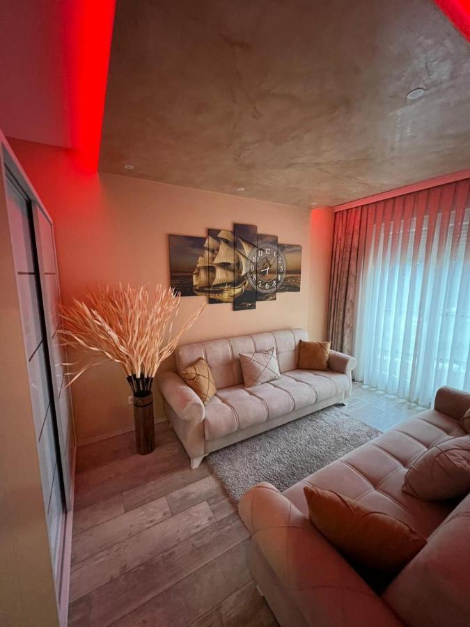 Luxurious Apartment With City View بريشتاين المظهر الخارجي الصورة